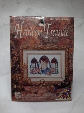 Designs For The Needle Heirloom Treasure Praying Hands 5236 5x7